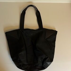 Lululemon bag